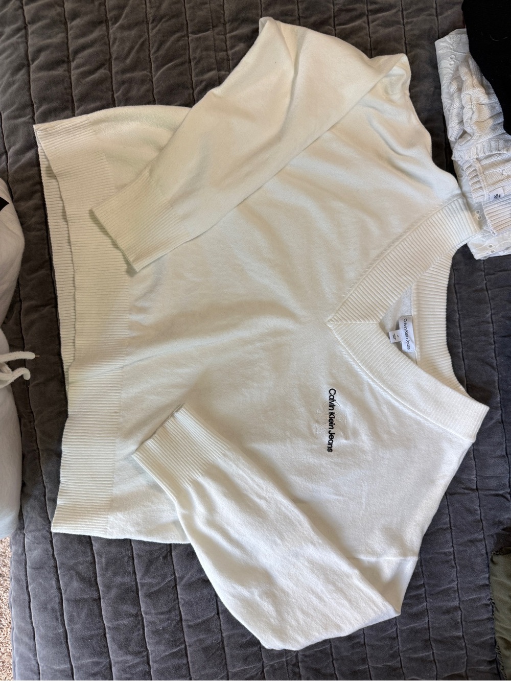 Calvin Klein Jeans Cream V-Neck Pullover Sweater